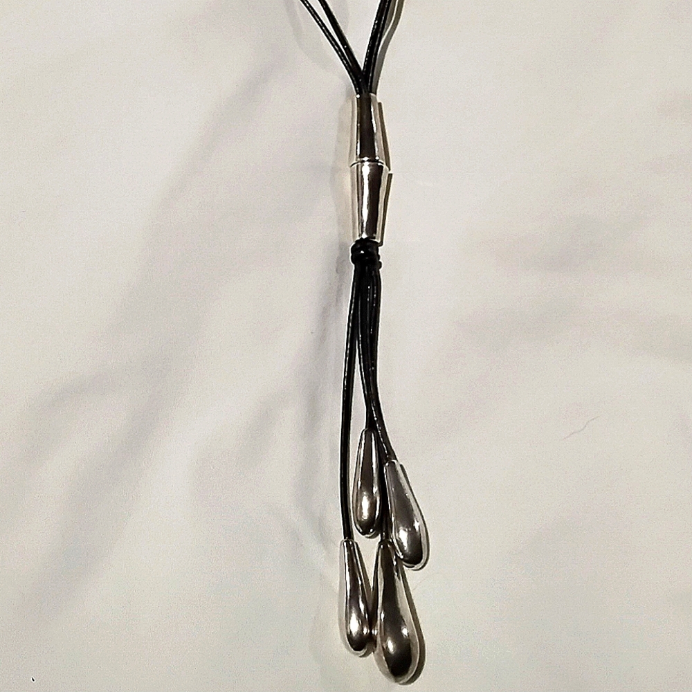 Uno50 Lariat necklace